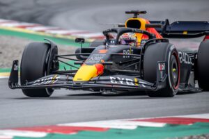 Gaat Red Bull gestopt worden door de FIA?