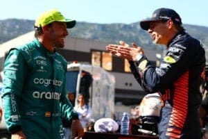Verstappen juicht voor Alonso: "Hij is een echte racer"