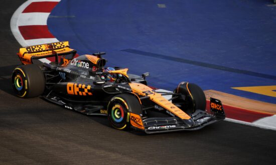 Oscar Piastri verlengt contract bij McLaren tot 2026