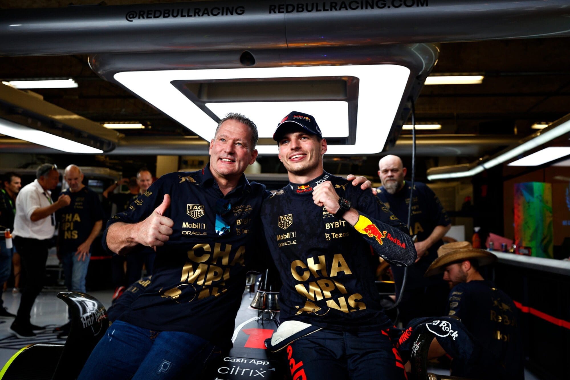 Jos Verstappen openhartig over Max's prestaties en eigen hartoperatie