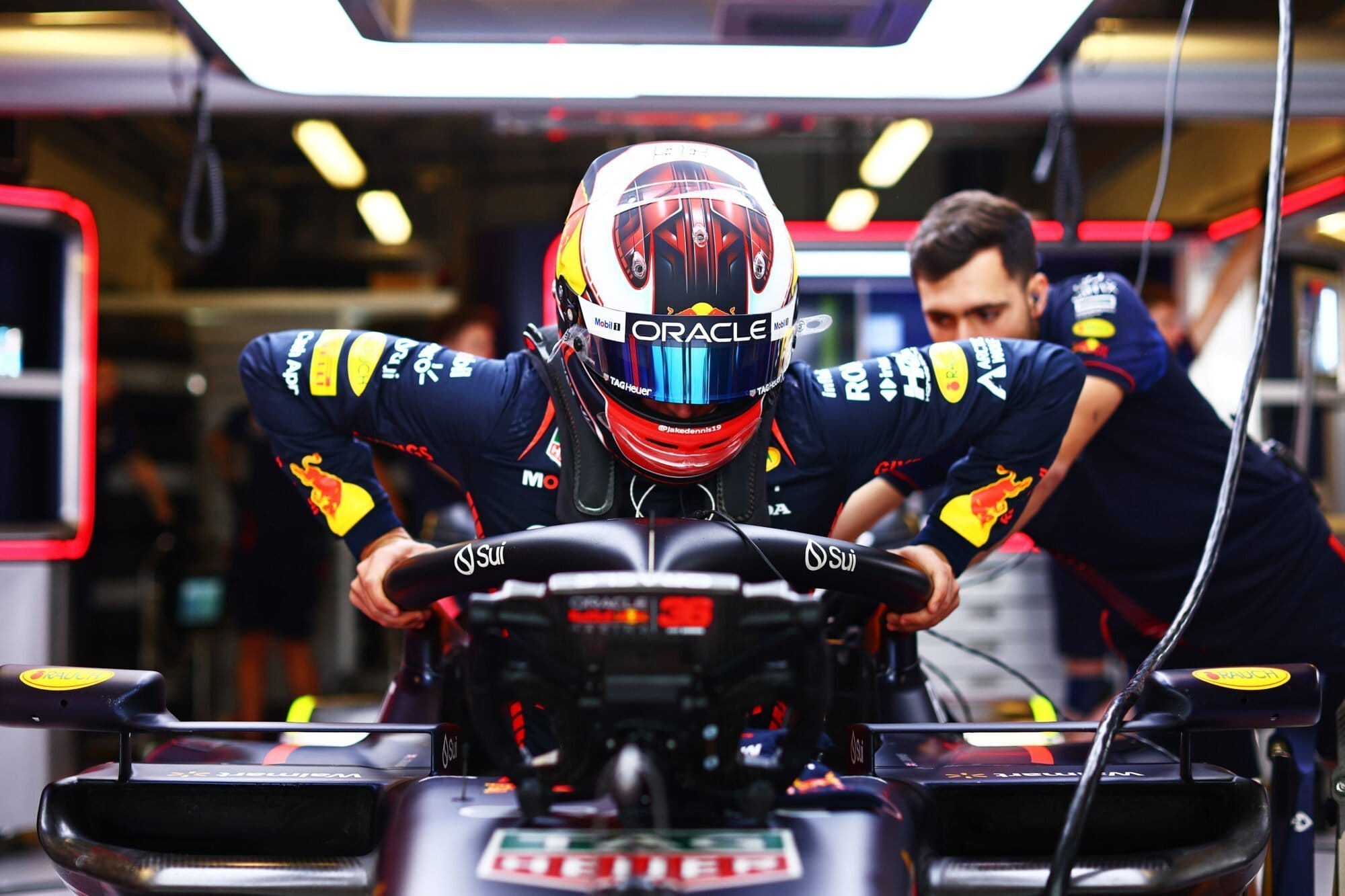 Red Bull's RB20 maakt indruk in simulator, Dennis optimistisch voor 2024