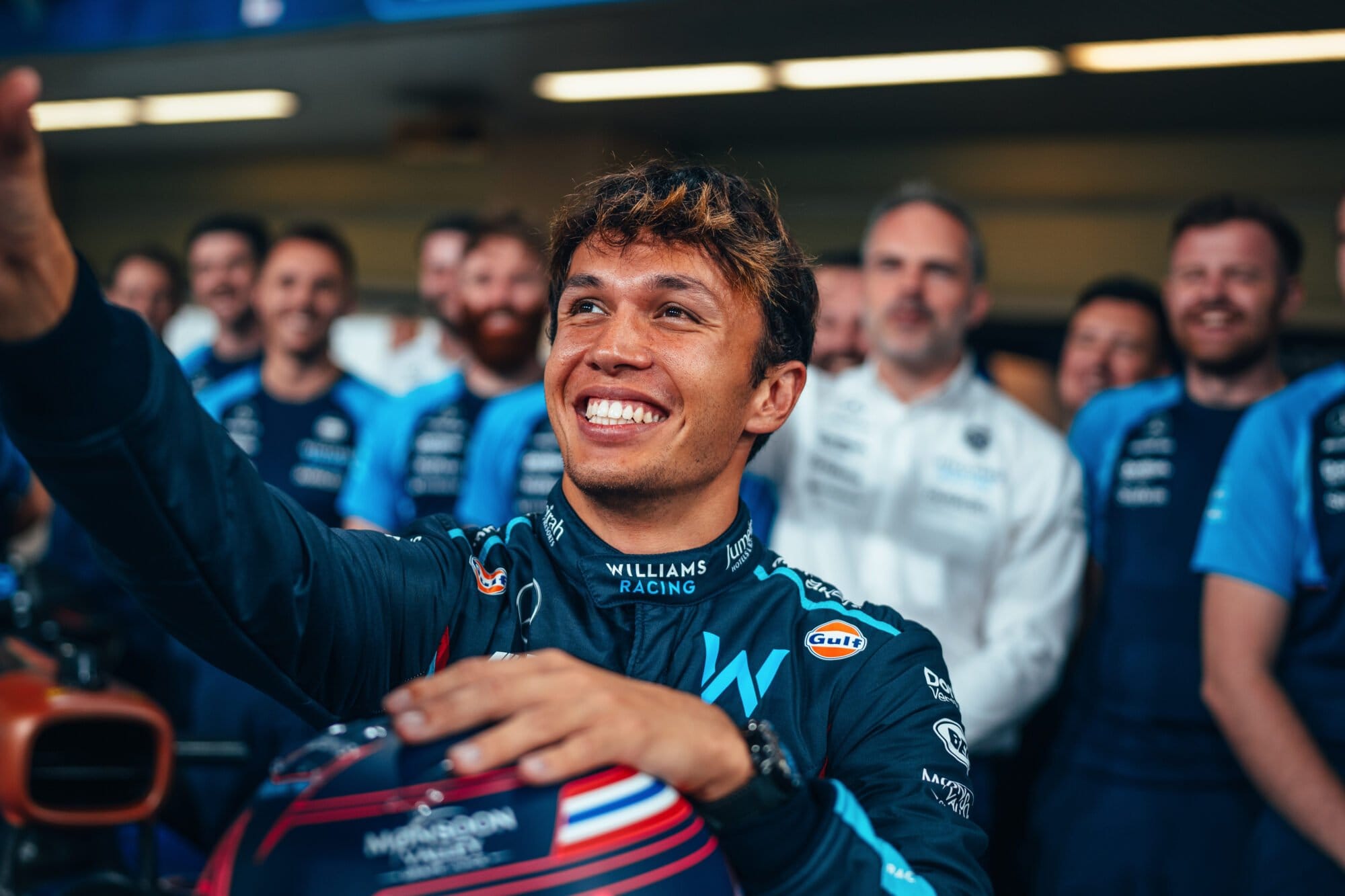 Alexander Albon blikt terug op Red Bull-periode: "Beter dan de rest"