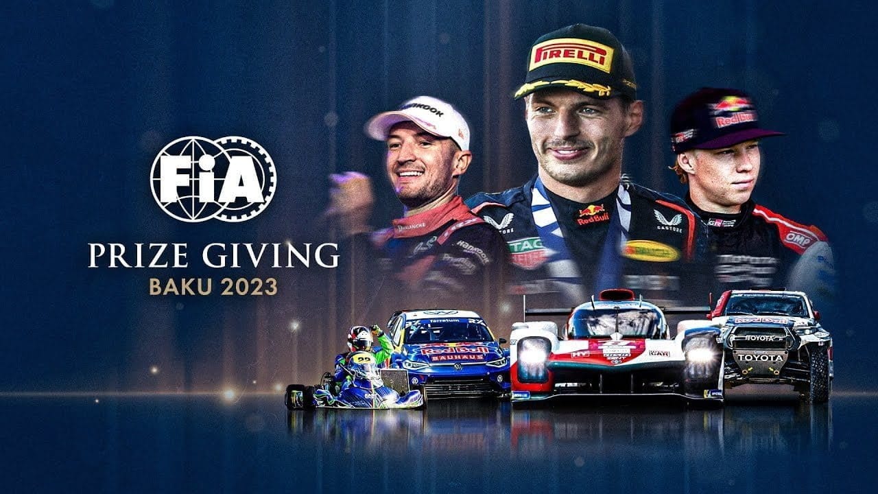 Max Verstappen officieel gehuldigd als drievoudig wereldkampioen