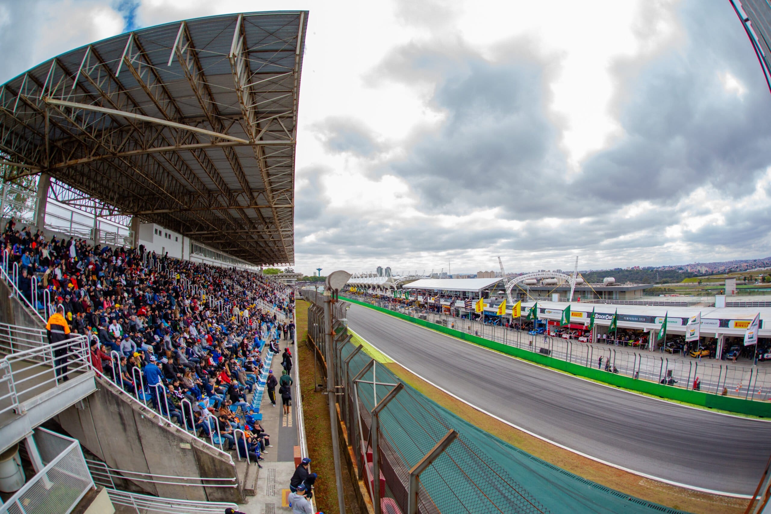 Formule 1 terugblik: de legendarische chaos van Brazilië 2003