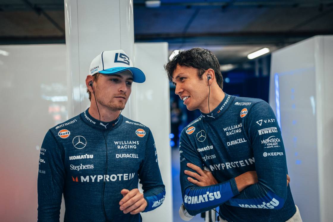 Alex Albon steunt Sargeant na ontslag: "Je hebt alles gegeven, broer"