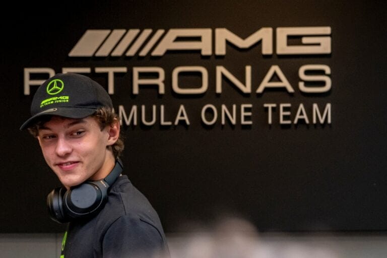 Jonge ster Antonelli klaar voor mogelijke Mercedes-debuut volgend seizoen