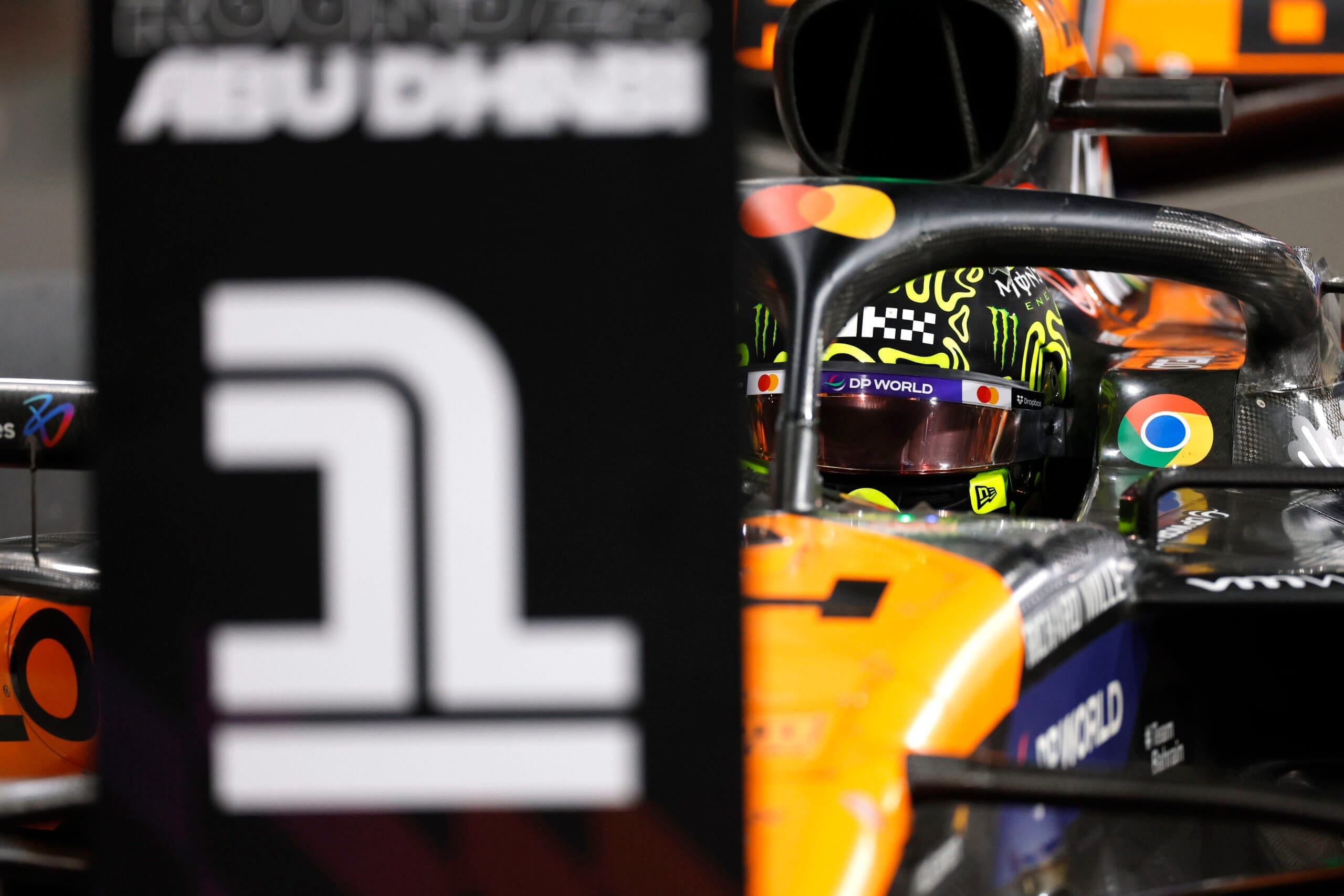 McLaren pakt constructeurstitel na zege Norris in Abu Dhabi