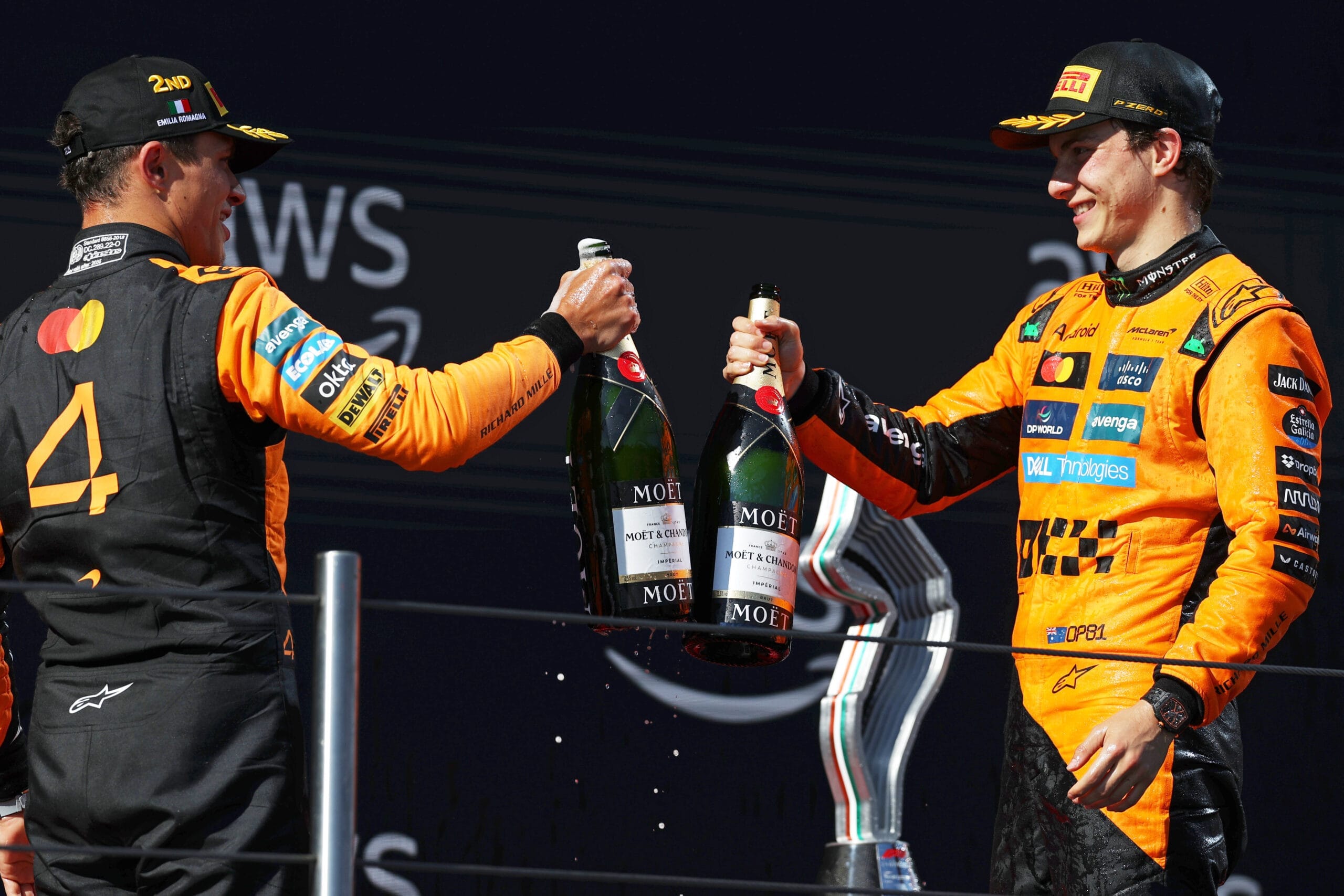 McLaren houdt vast aan gelijke behandeling ondanks dreiging Verstappen