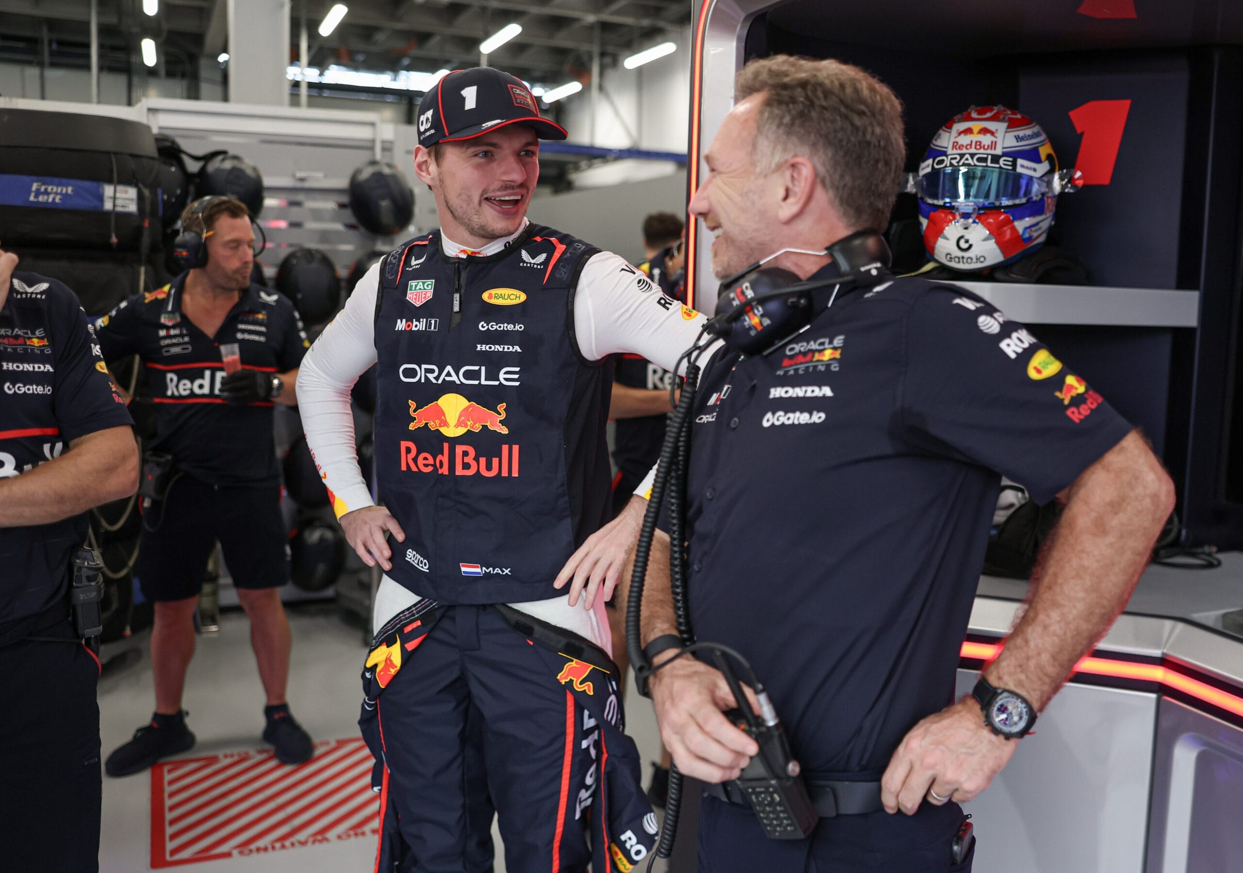 Verstappen breekt stilte over toekomst Horner bij Red Bull