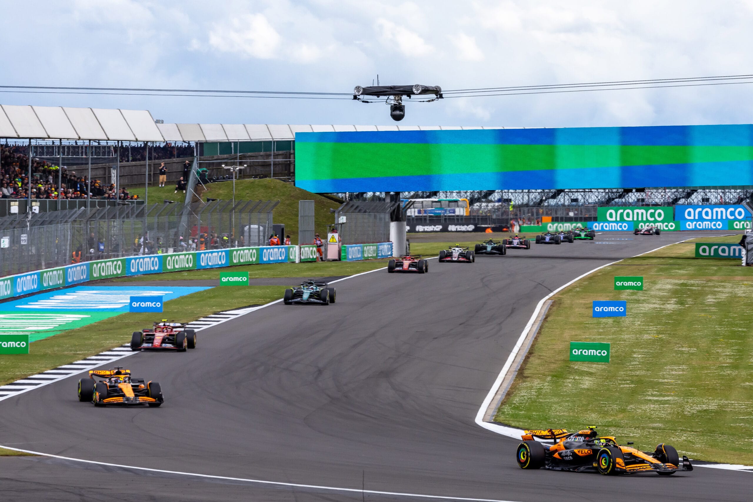 Piastri uit frustratie over omstreden tijdstraf in Britse Grand Prix