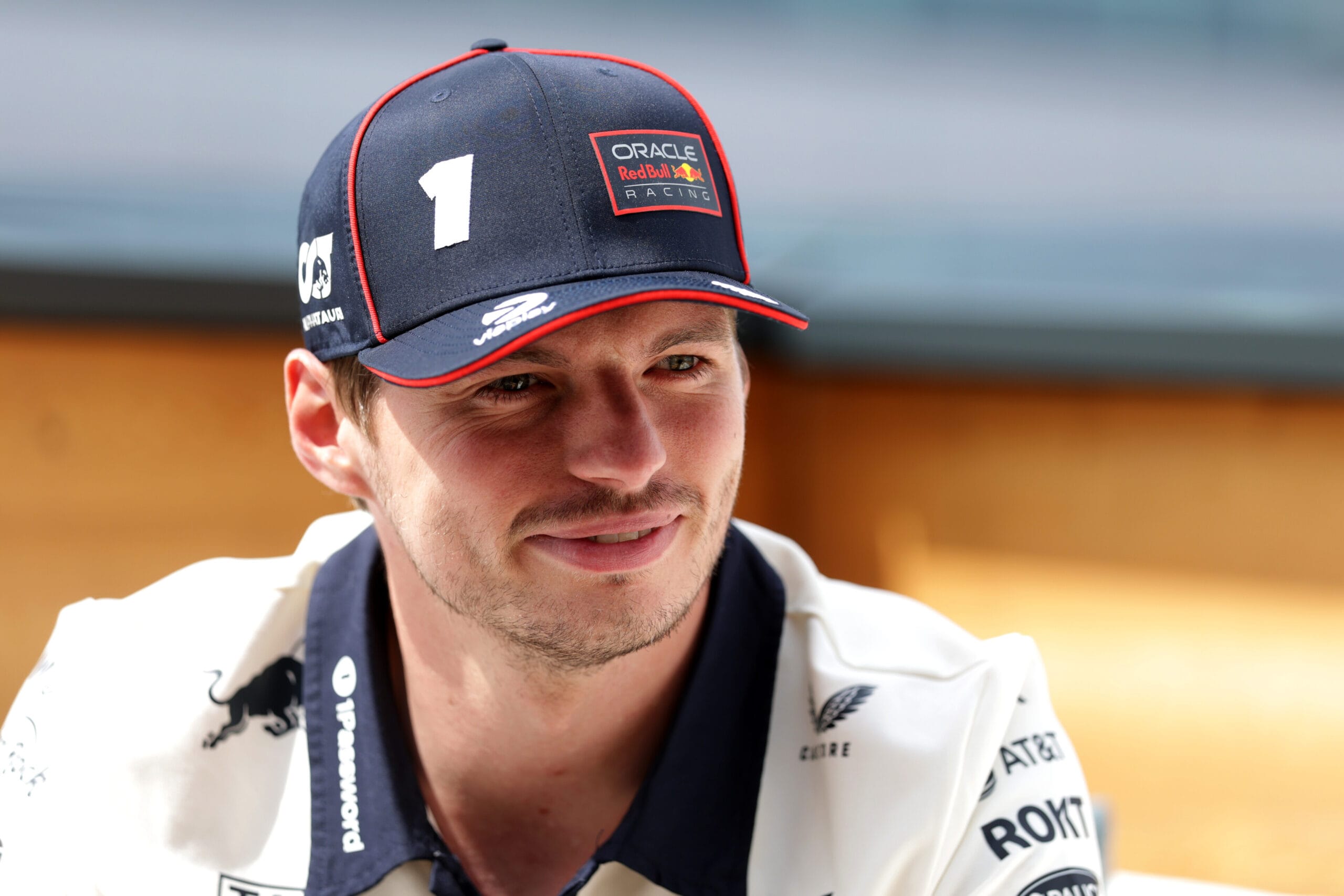 Verstappen zwijgt over Mercedes-geruchten maar sluit sabbatical resoluut uit