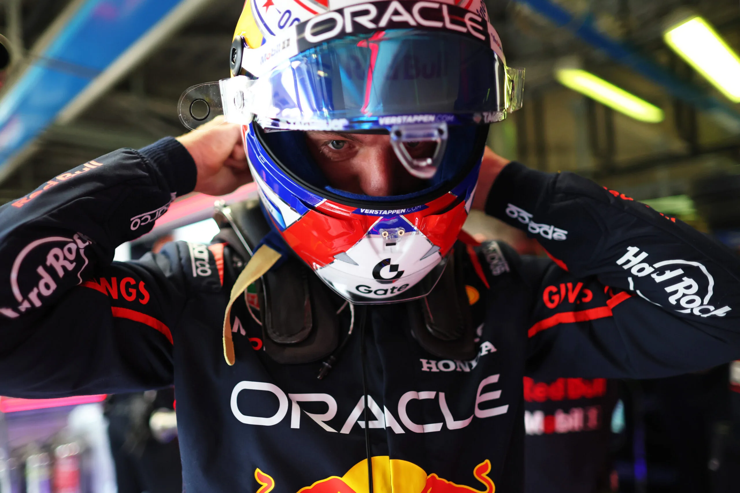 Zo kijk je gratis live naar Max Verstappen zijn GT-debuut op de Nürburgring