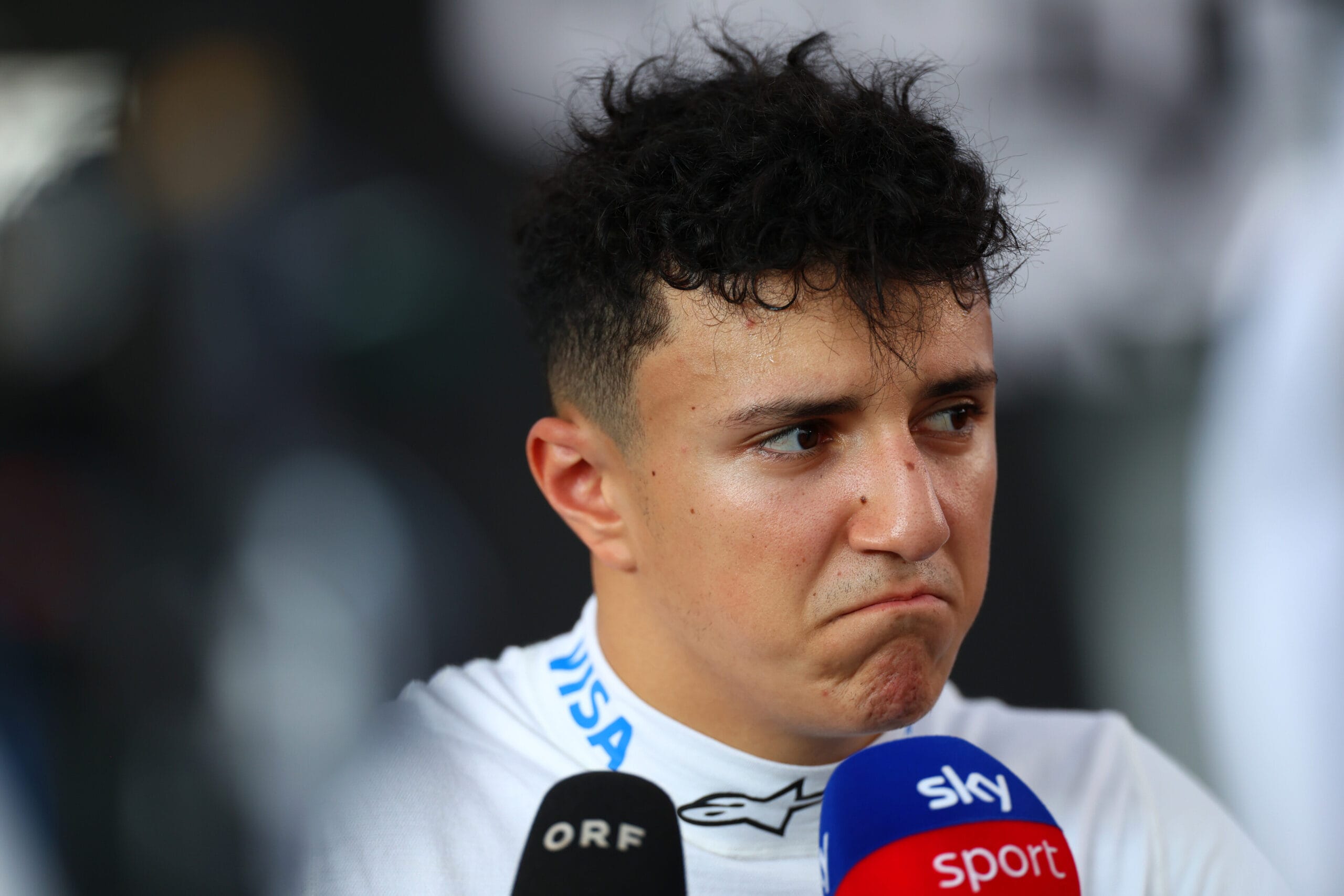 Hadjar crasht hard in openingsminuten kwalificatie Austin