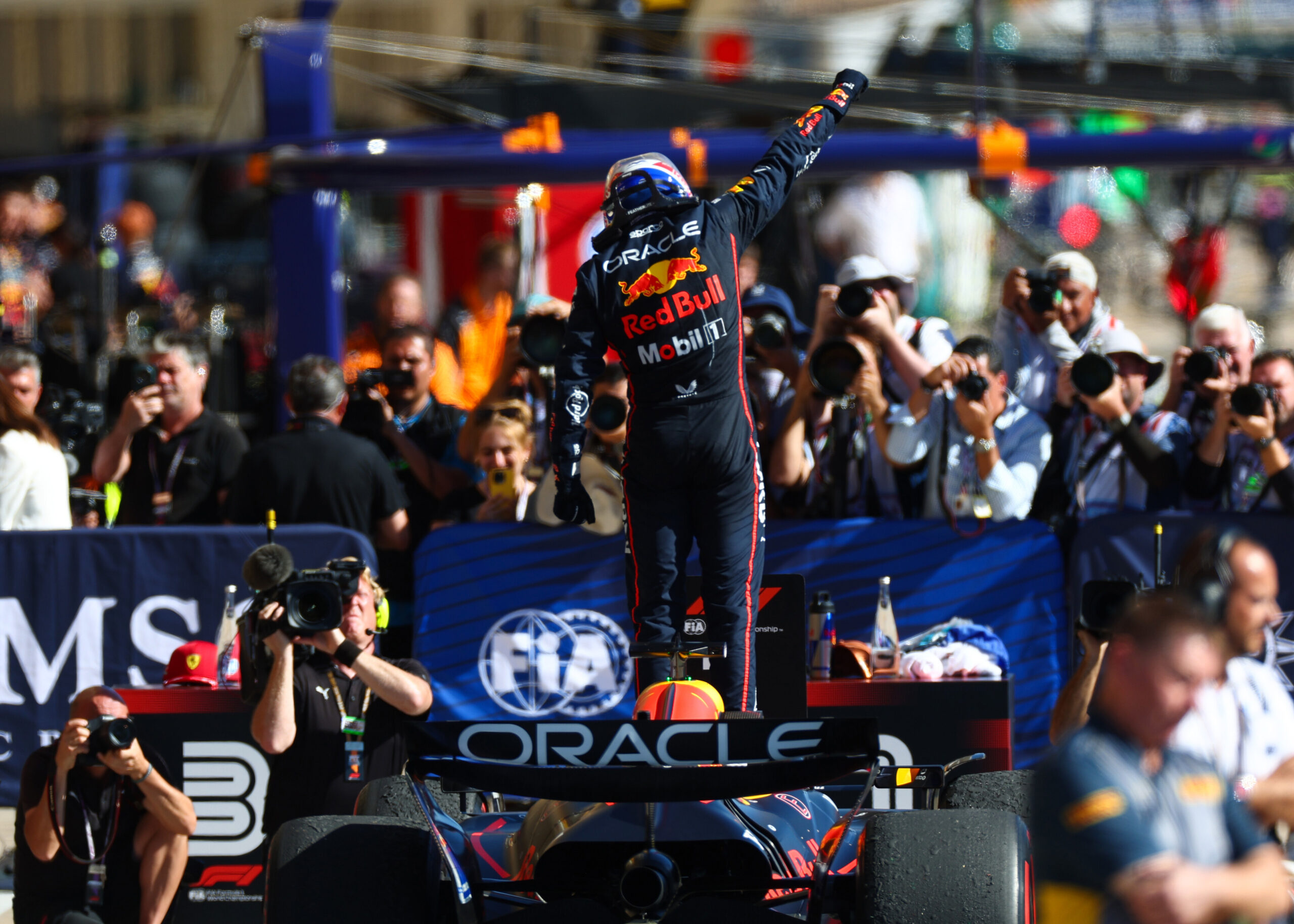 Media voorspellen grootste comeback ooit na zege Verstappen
