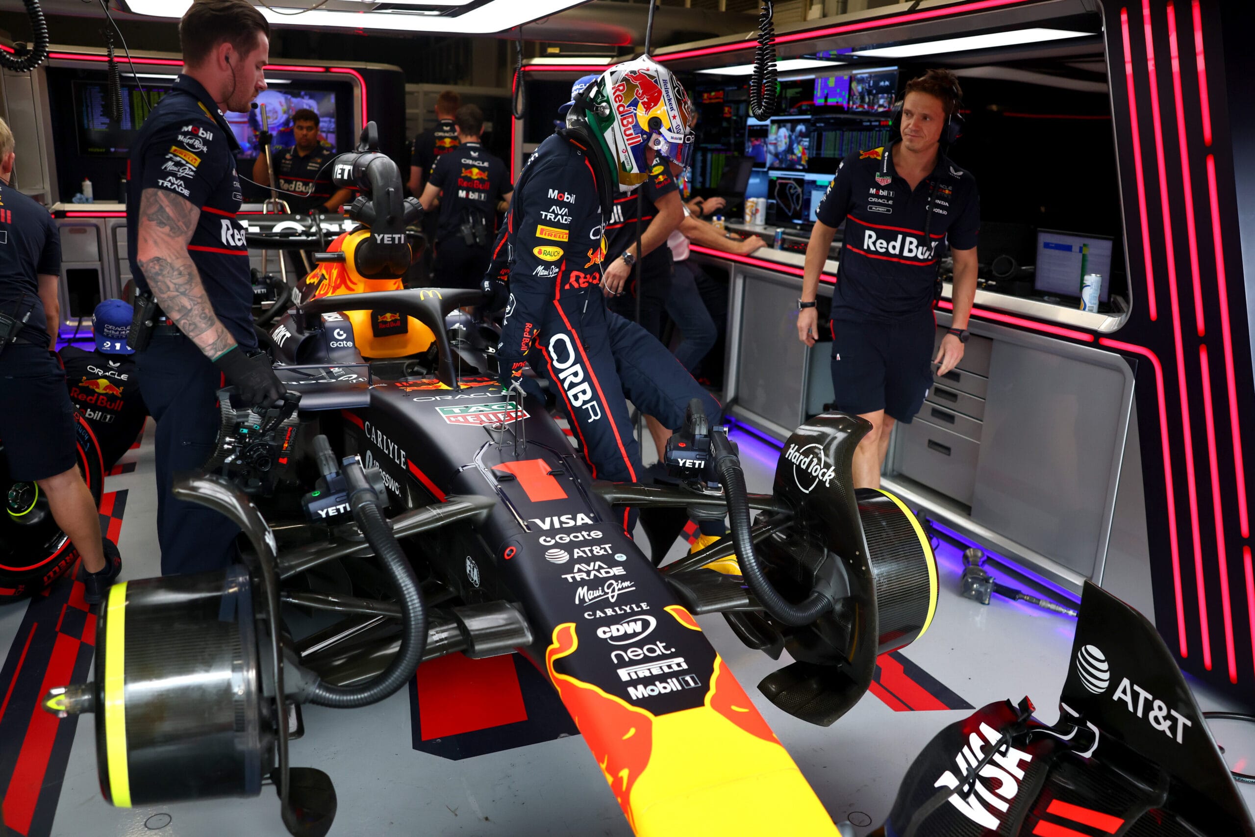 Titeldroom Verstappen krijgt zware klap in Brazilië