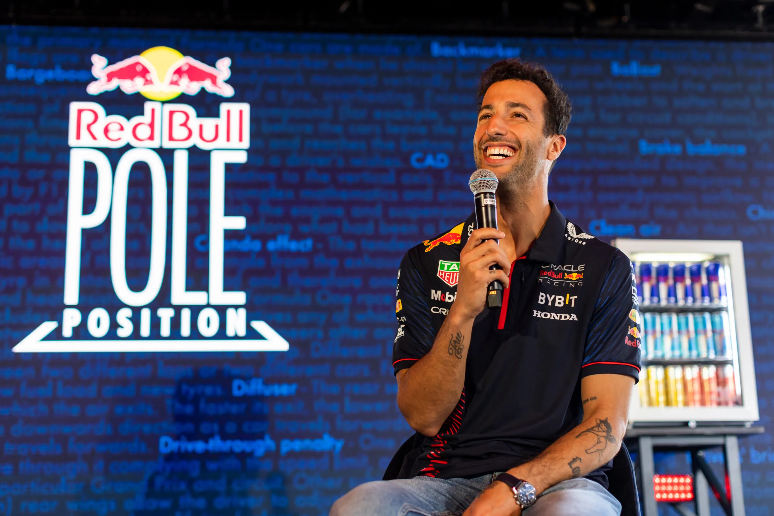 Ricciardo hint op mogelijke terugkeer achter het racestuur