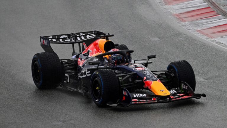 Eerste beelden van Verstappen in de RB22 zijn binnen