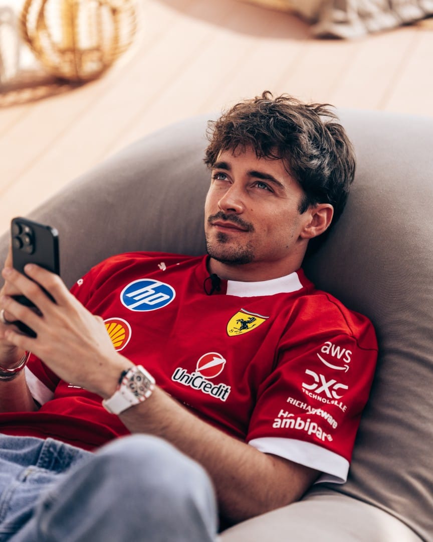 Leclerc rekent Red Bull en Mercedes tot favorieten na wintertests