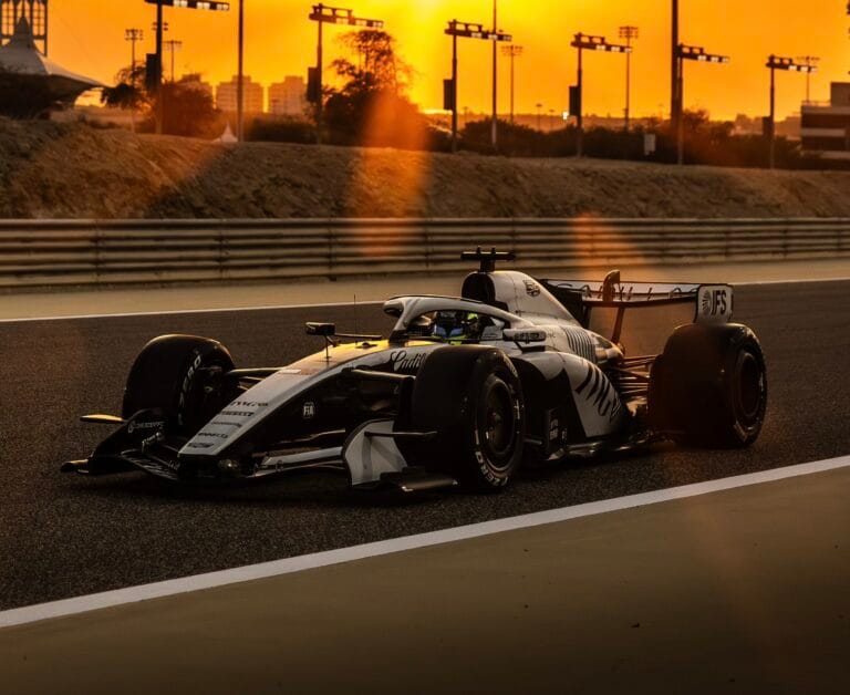 Cadillac onthult naam eerste F1-auto en eert een legende