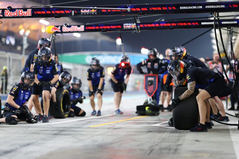 Red Bull opnieuw in de problemen tijdens testdagen Bahrein