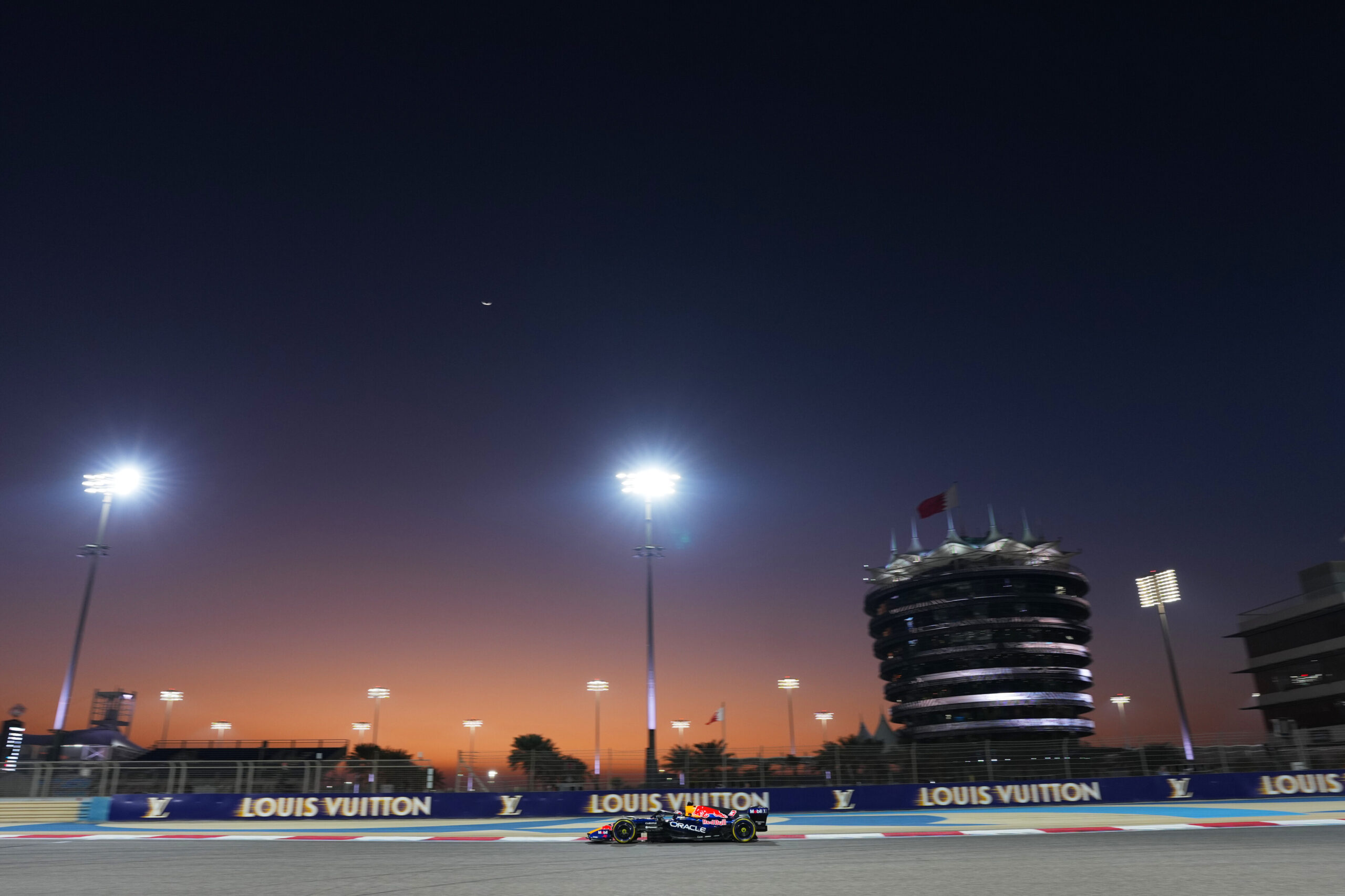 Formule 1 monitort conflict na raketaanvallen in Golfstaten