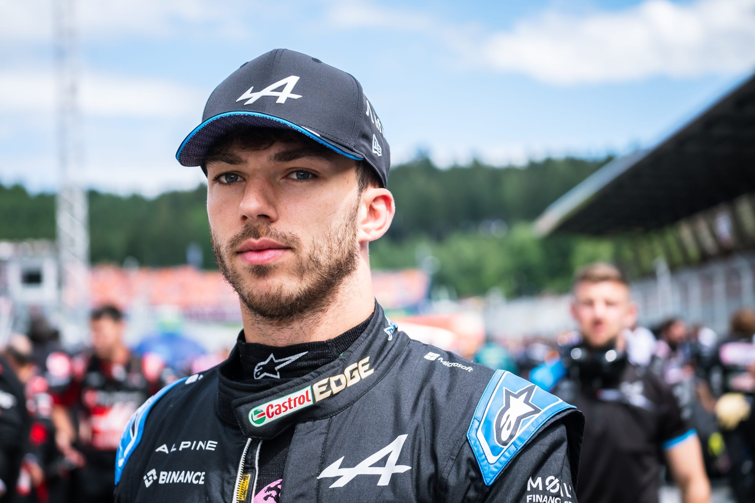 Pierre Gasly viert dertigste verjaardag met indrukwekkende mode-evolutie