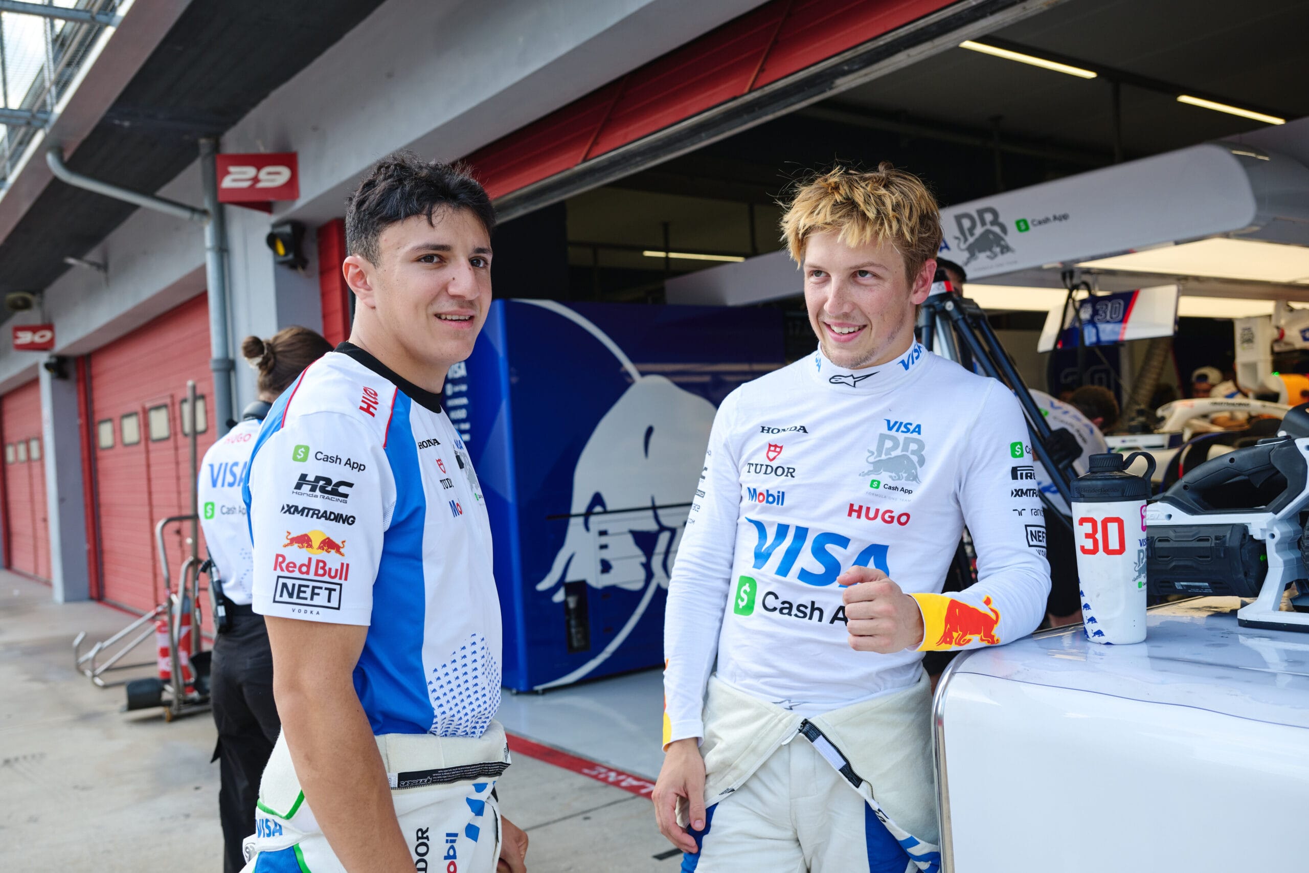 Liam Lawson wordt door Red Bull-aandeelhouders naar voren geschoven als opvolger van Max Verstappen