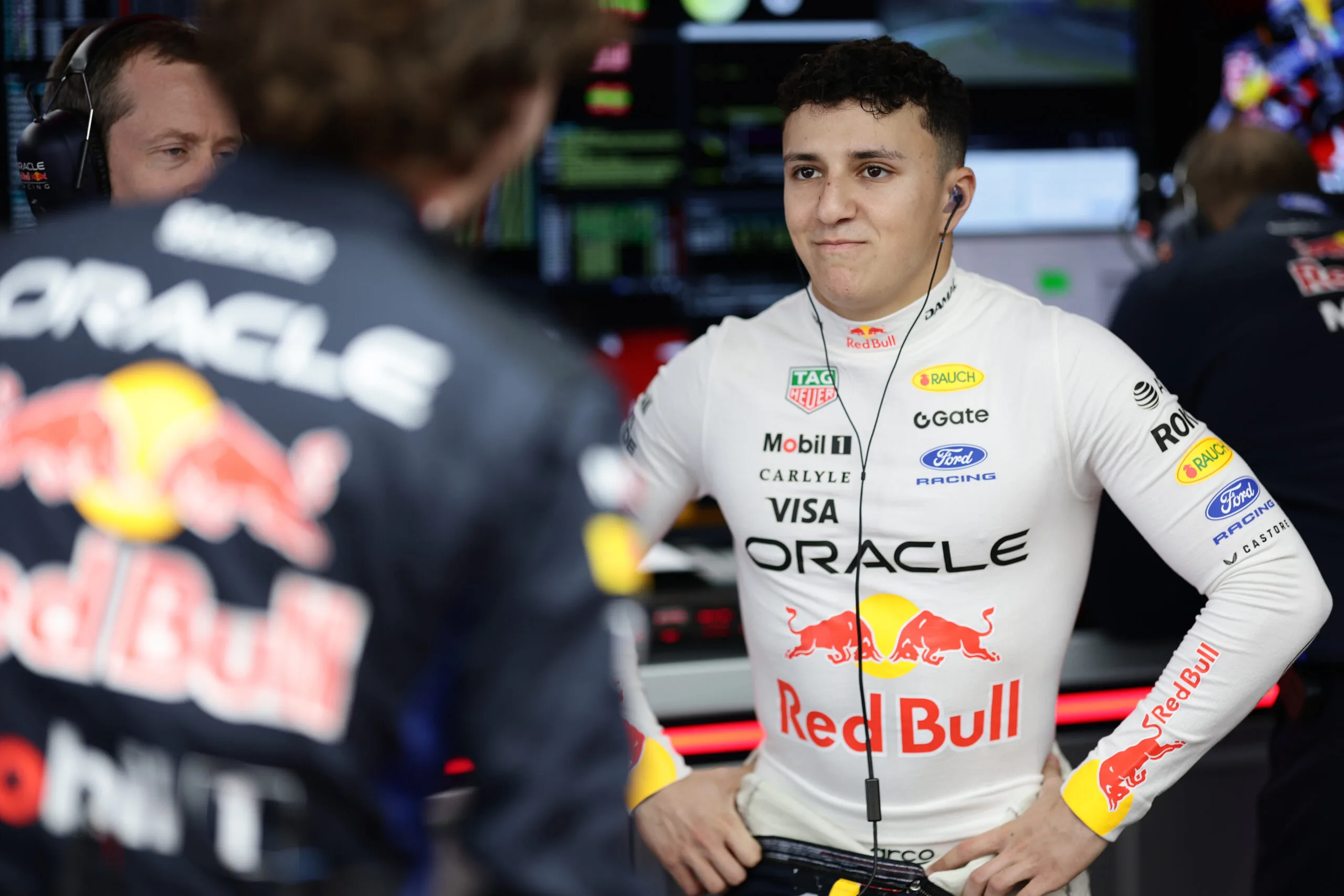Isack Hadjar rijdt voor Red Bull Racing als teamgenoot van Max Verstappen in het 2026-seizoen