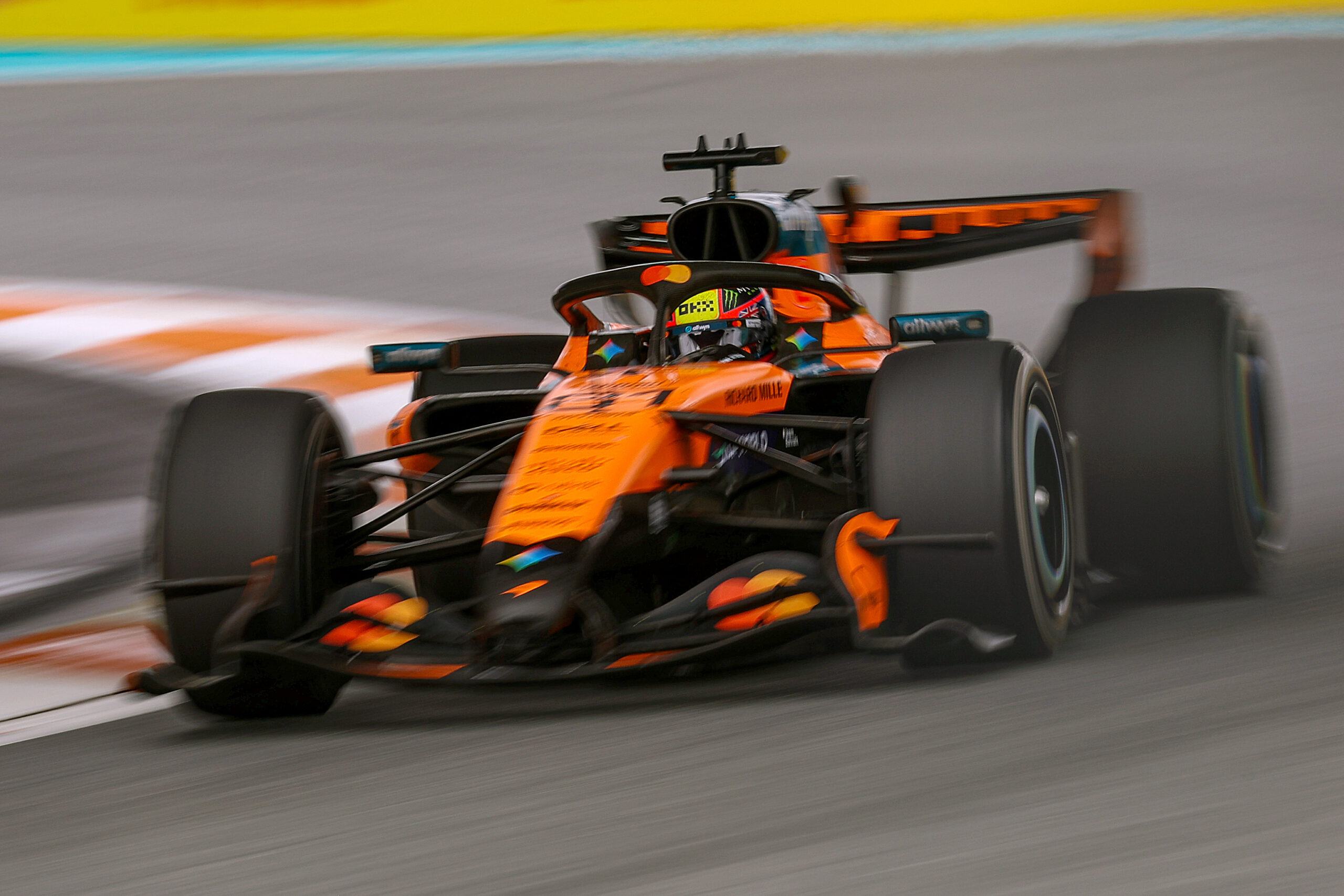 McLaren brengt eigen versie Macarena-wing naar Montreal