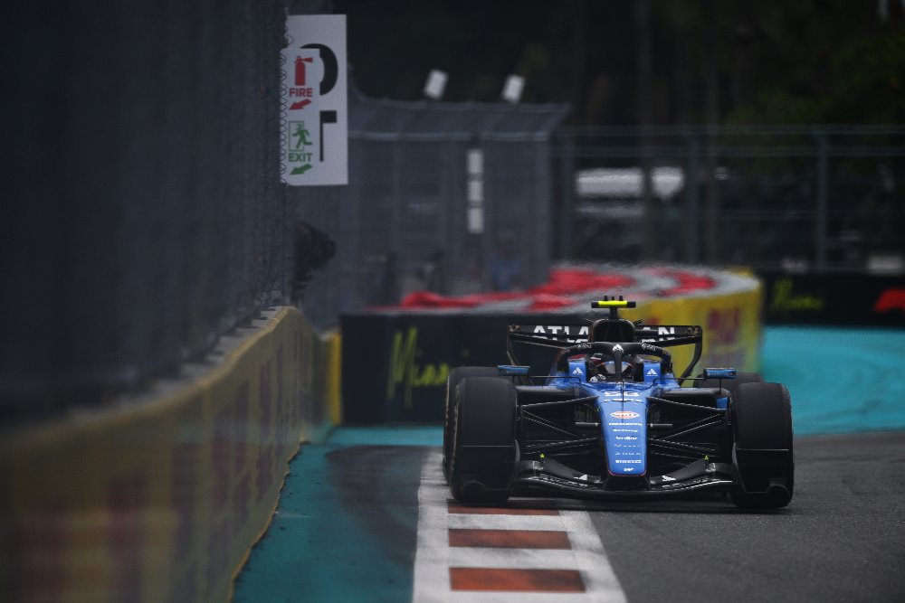FIA geeft groen licht voor Sainz-auto, maar Williams heeft nieuwe hoofdpijn in Canada
