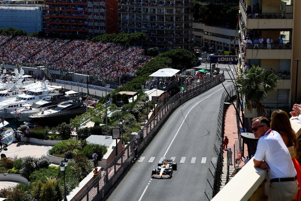 Geen Straight Mode in Monaco: kans voor Ferrari en McLaren om Mercedes van de troon te stoten?