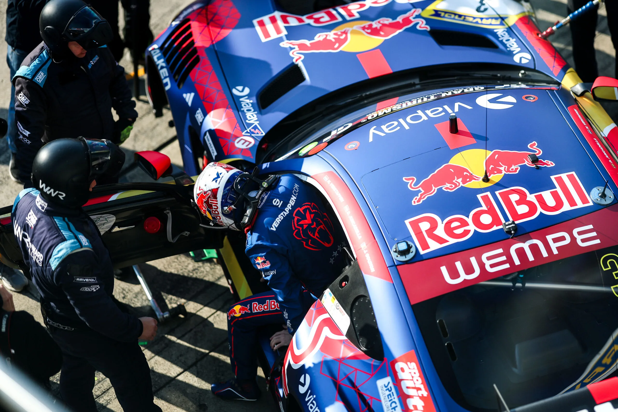 Max Verstappen bereidt zich voor op zijn debuut in de 24 uur van de Nürburgring met Verstappen Racing