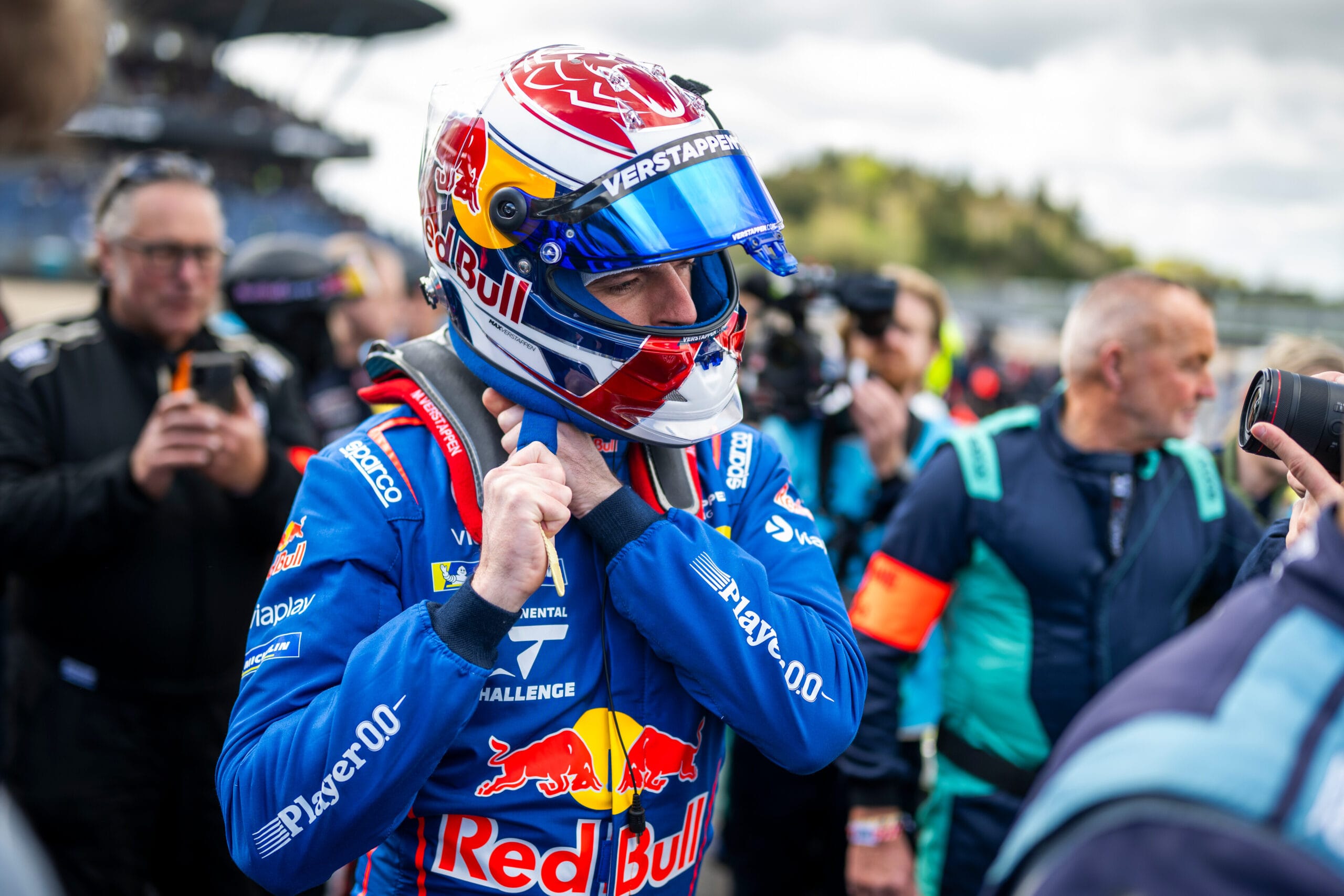 Max Verstappen bereidt zich voor op zijn debuut in de 24 uur van de Nürburgring