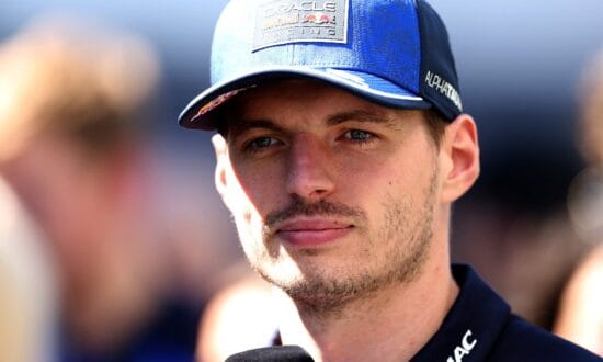 Verstappen haalt uit naar Montoya: ‘Ik snap niet dat de F1 zulke types betaalt’