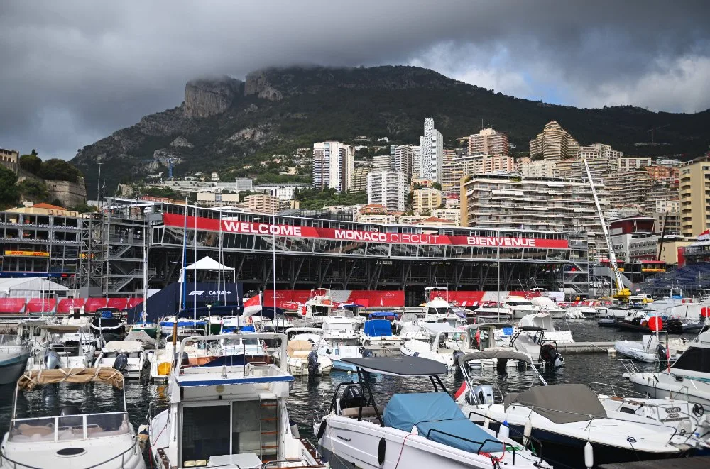 FIA opent onderzoek naar Norris en Leclerc voor aanvang van GP Monaco 2026