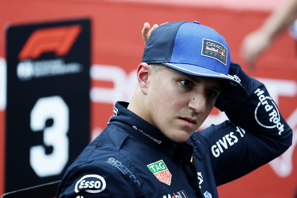 Behoudt Hadjar zijn podium in Monaco? Stewards beslissen