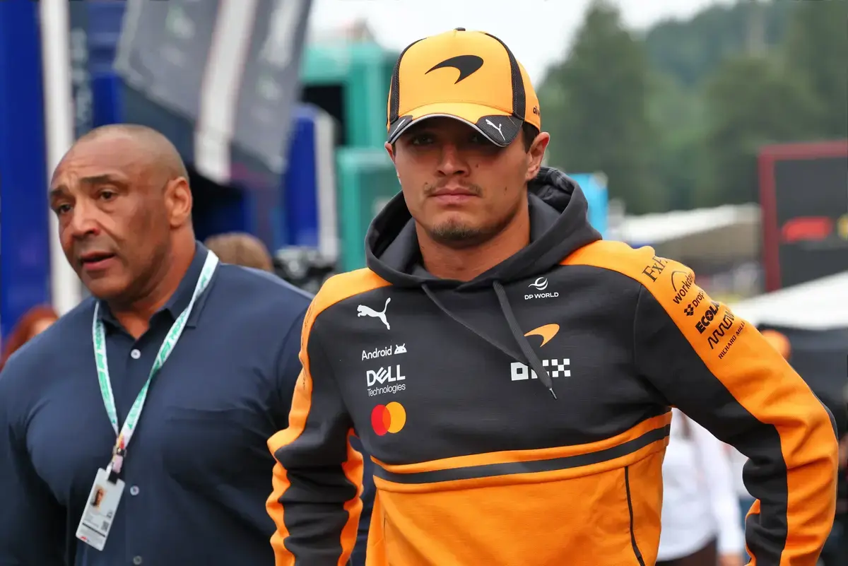 Norris noemt Spa-ronde 'een van de beste ooit', straf verpest feest