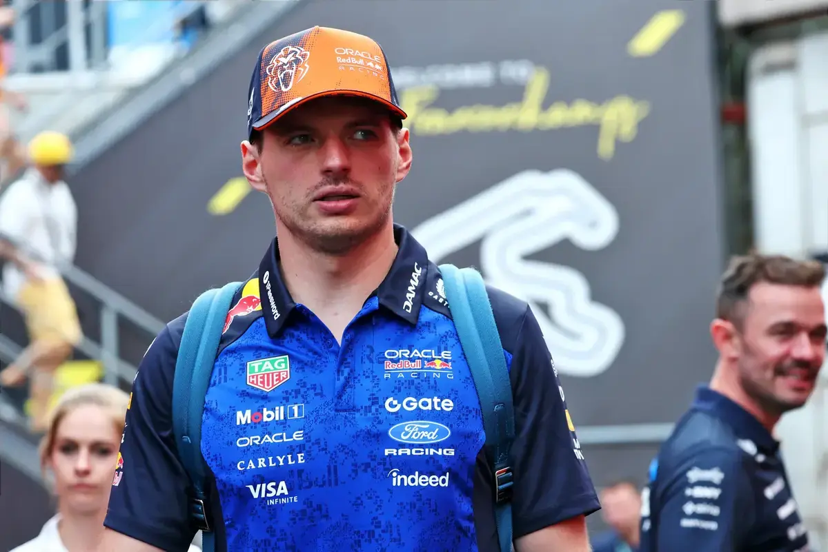 Verstappen begint als manager van McLaren-junior Van Langendonck