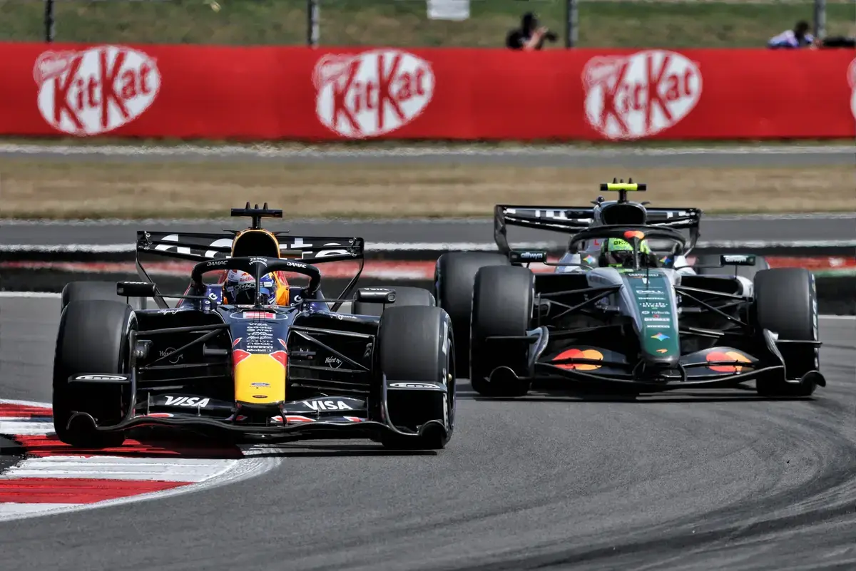 Montoya waarschuwt Verstappen: McLaren is rond Norris gebouwd