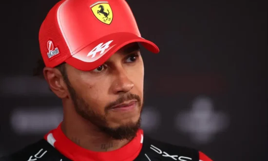 Hamilton belooft herstel na moeizame weken vol straffen