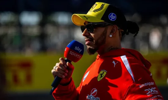 Hamilton waarschuwt: Ferrari verliest op Silverstone mogelijk twee keer zoveel als in Oostenrijk