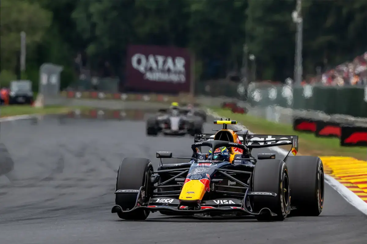 Red Bull-strategie verrast Hadjar zelf: 'Ik was de weg even kwijt'