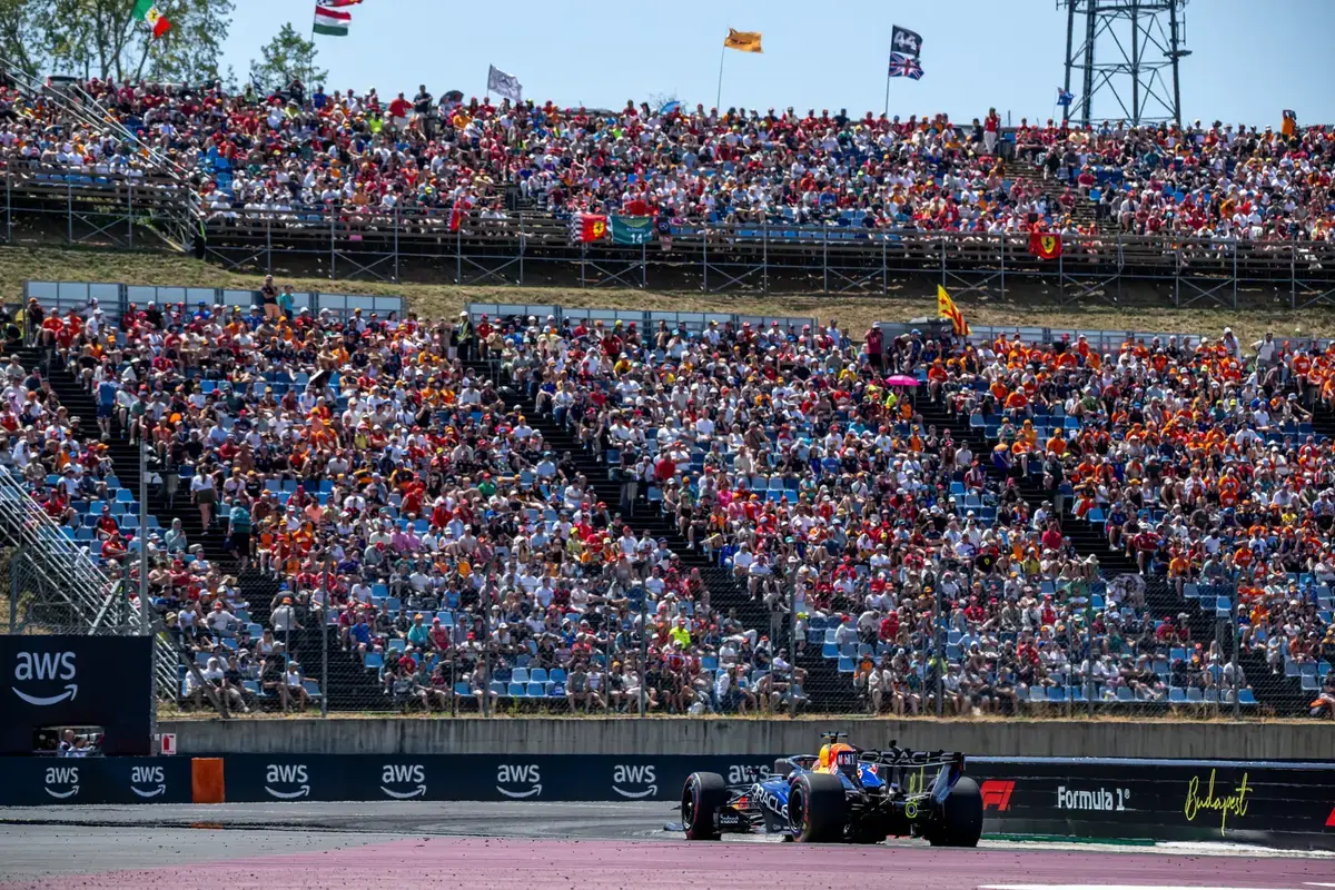Startopstelling GP Hongarije: Perez moet uit pitstraat starten