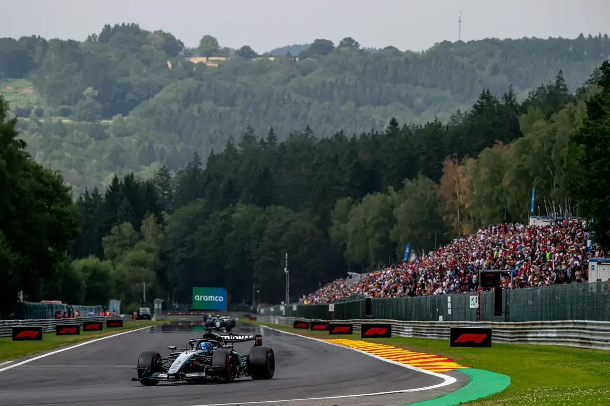 Startopstelling GP België: Norris valt terug naar P13, Russell profiteert