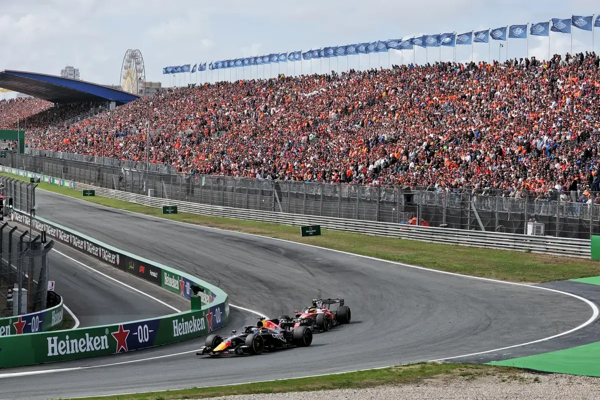 Verstappen moet zich na Dutch GP Sprint melden bij de stewards voor incident vlak voor de start