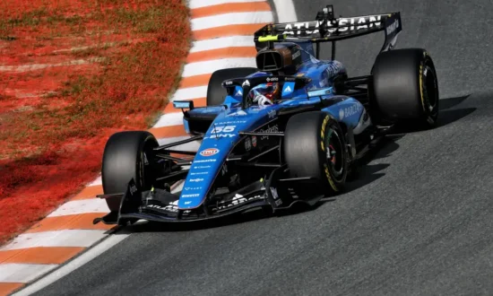 Net getekend bij Williams, en meteen op het matje: de lastige vrijdag van Carlos Sainz