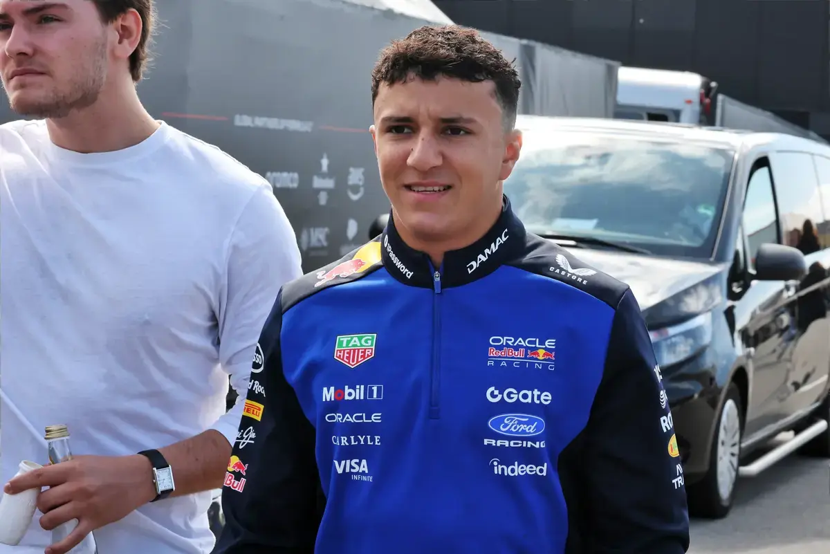 Hadjar en Red Bull optimistisch over terugkeer bij Monza na polsblessure
