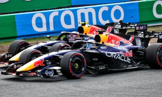 Verstappen neemt schuld op zich voor crash tijdens laatste Dutch GP