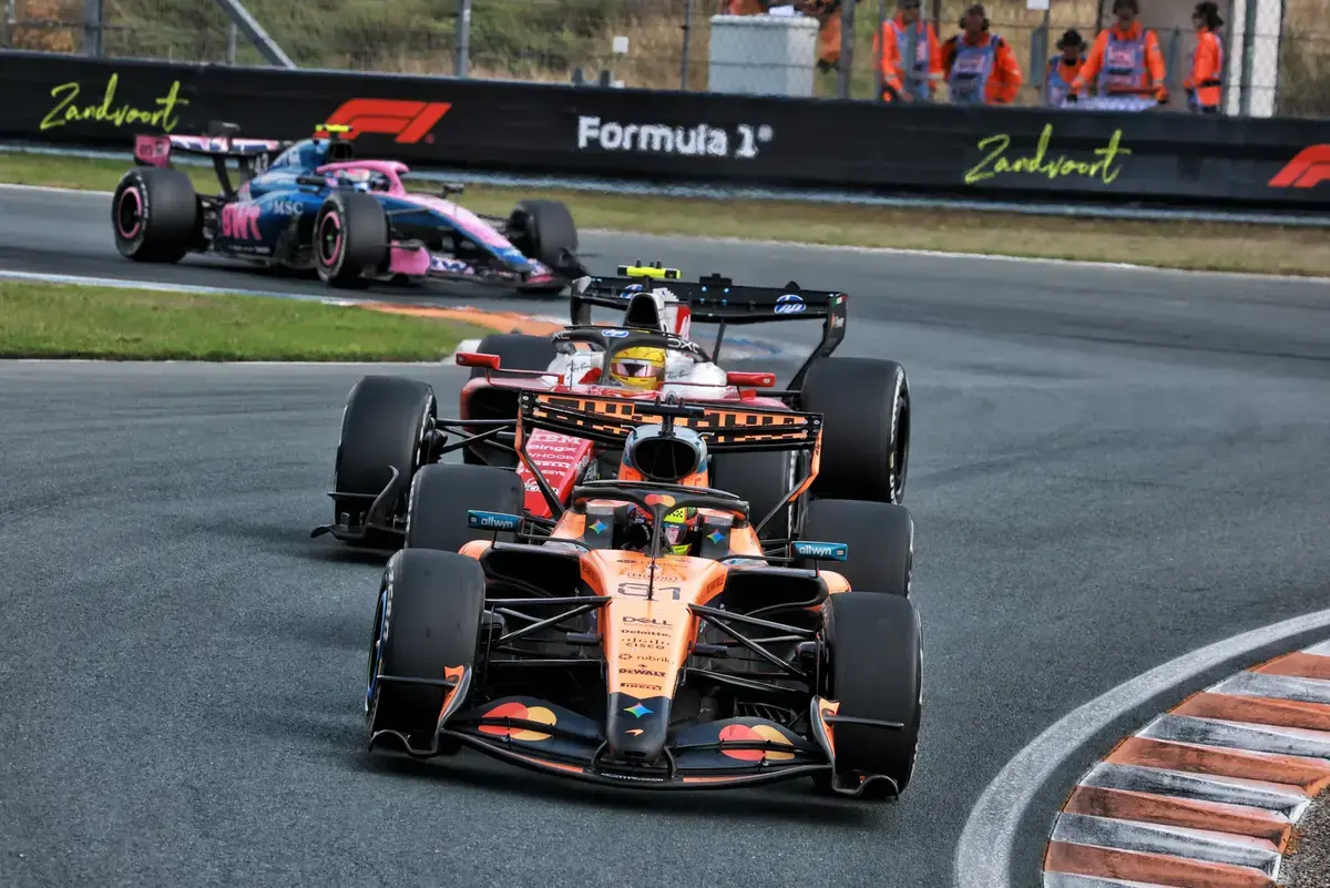 Piastri worstelt met losse achterkant McLaren, Stella sluit mentaal probleem uit