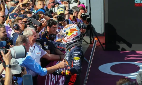 Jos Verstappen onthult hoe Marko in 20 minuten Max naar Red Bull haalde